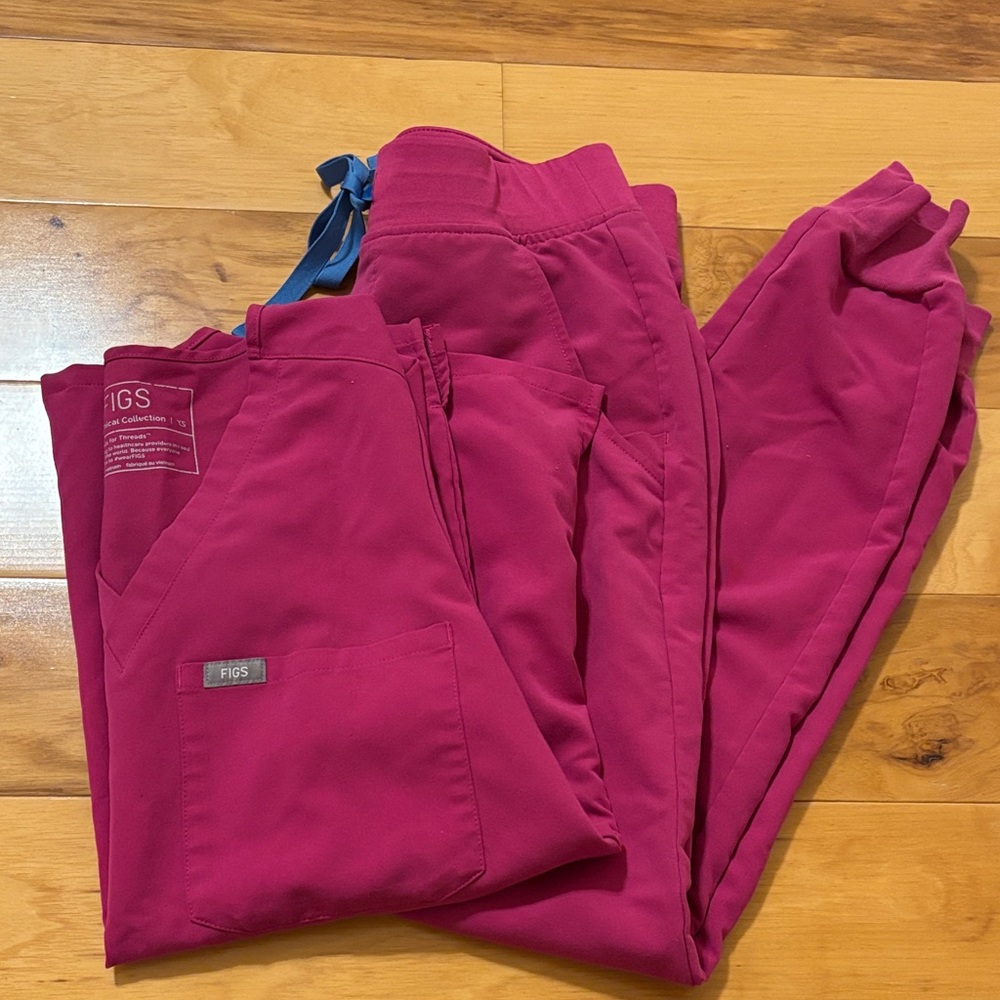 Figs Pink Scrub Set